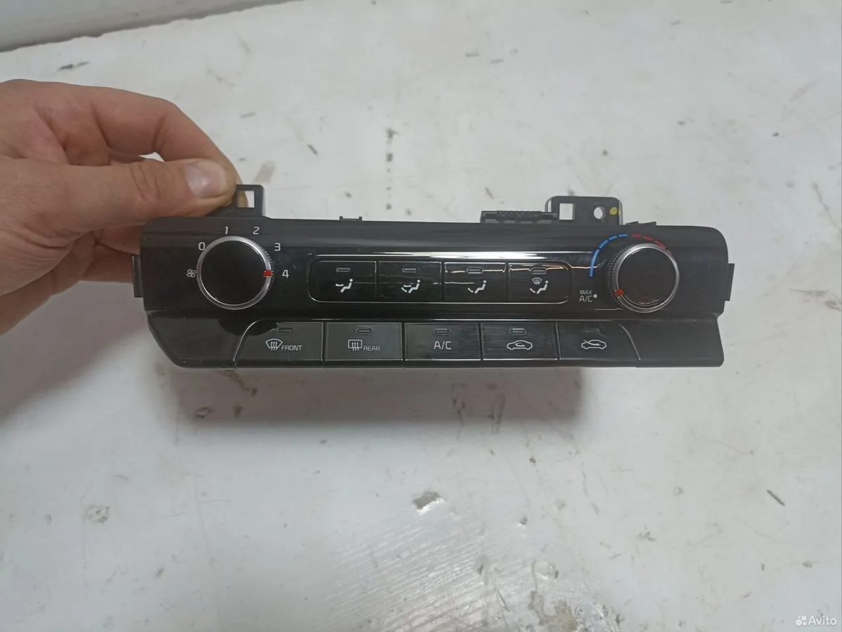 Блок климата Kia K5 DL3 — фото 2
