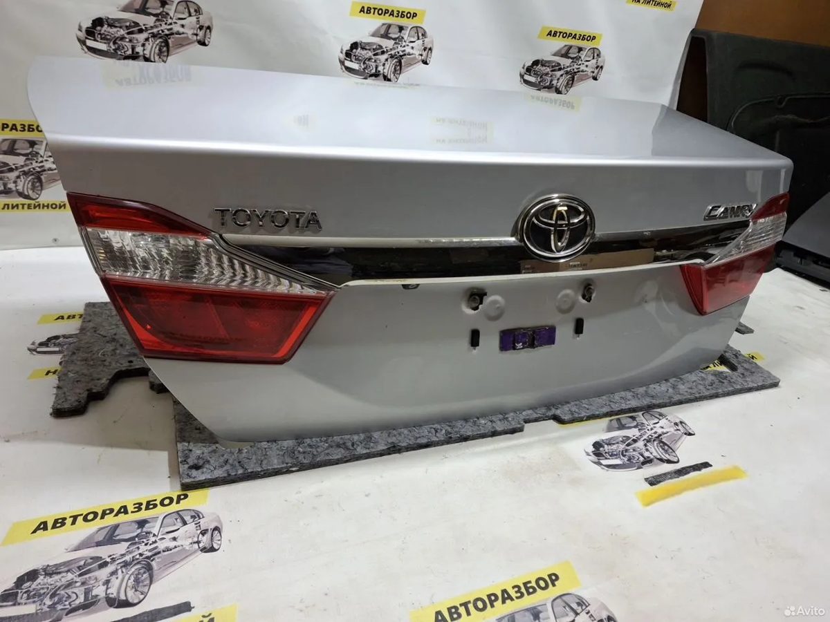 Крышка багажника Toyota Camry XV50 — фото 2