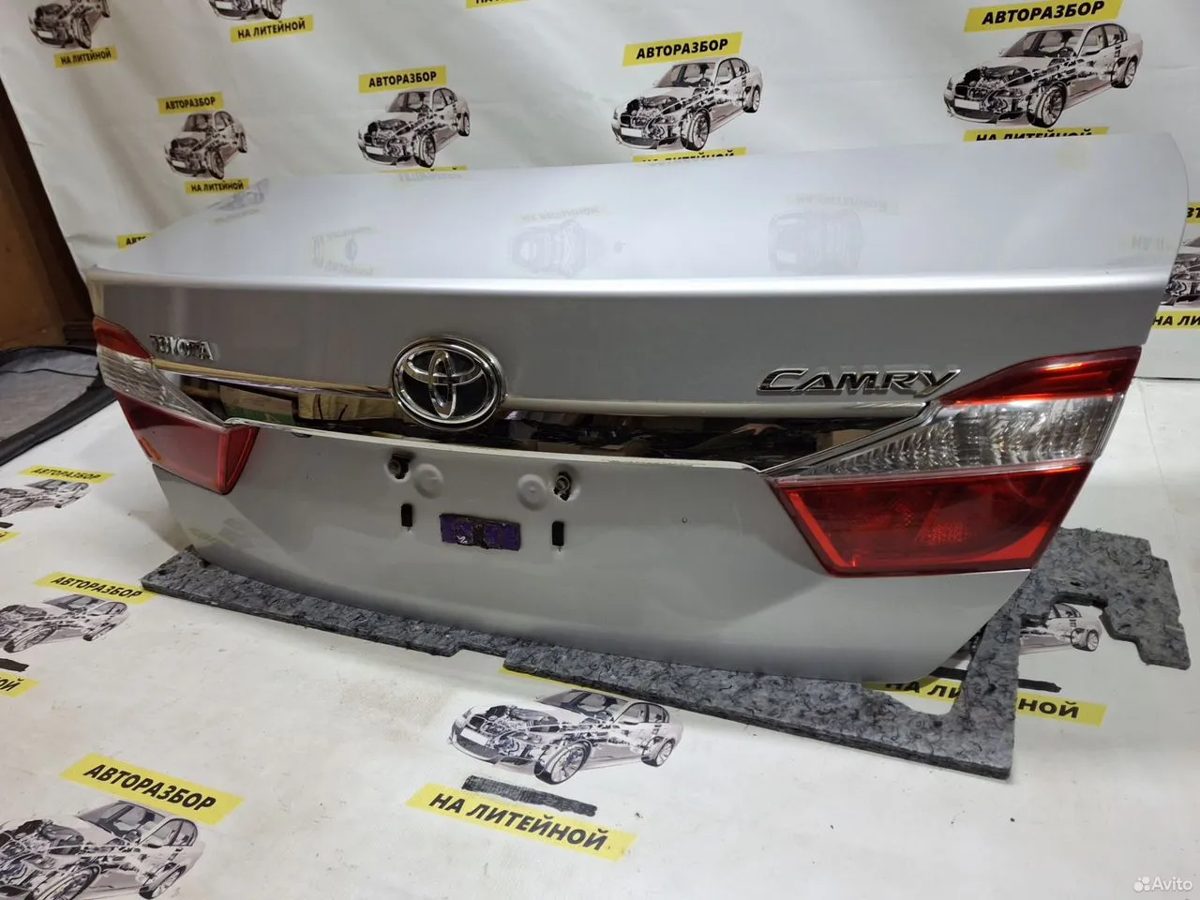 Крышка багажника Toyota Camry XV50 — фото 3