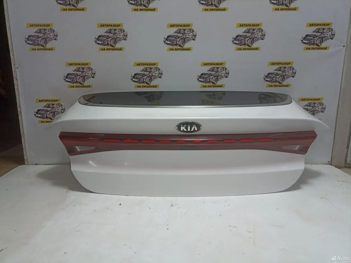 Крышка багажника в сборе Kia K5 DL3