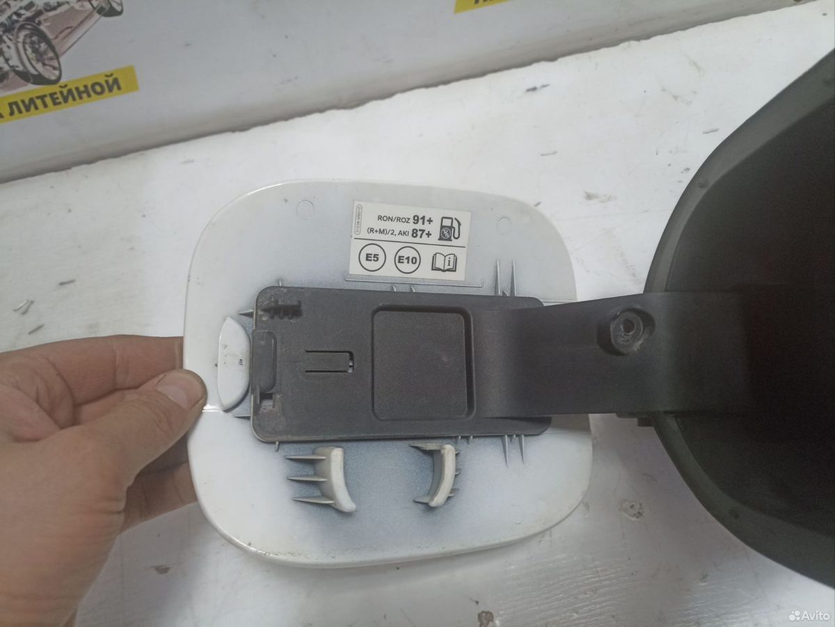 Лючок бензобака Kia K5 DL3 — фото 4