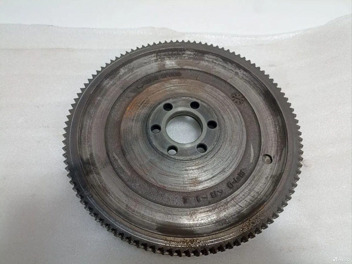 Маховик Nissan Primera P12
