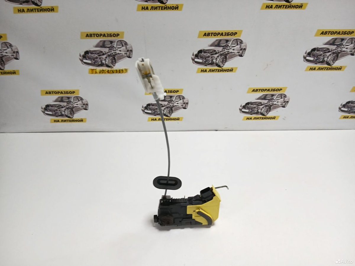 Замок двери задний правый Kia K5 DL3