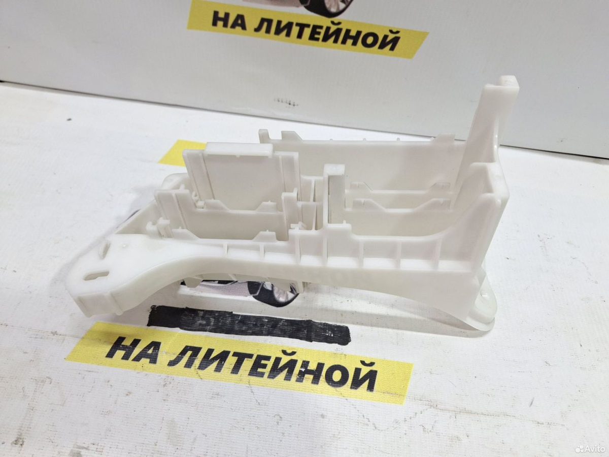 Кронштейн блоков Toyota Camry XV55 — фото 4