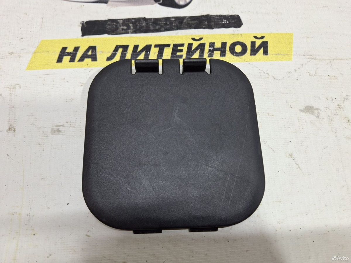 Заглушка обшивки багажного Toyota Camry XV55