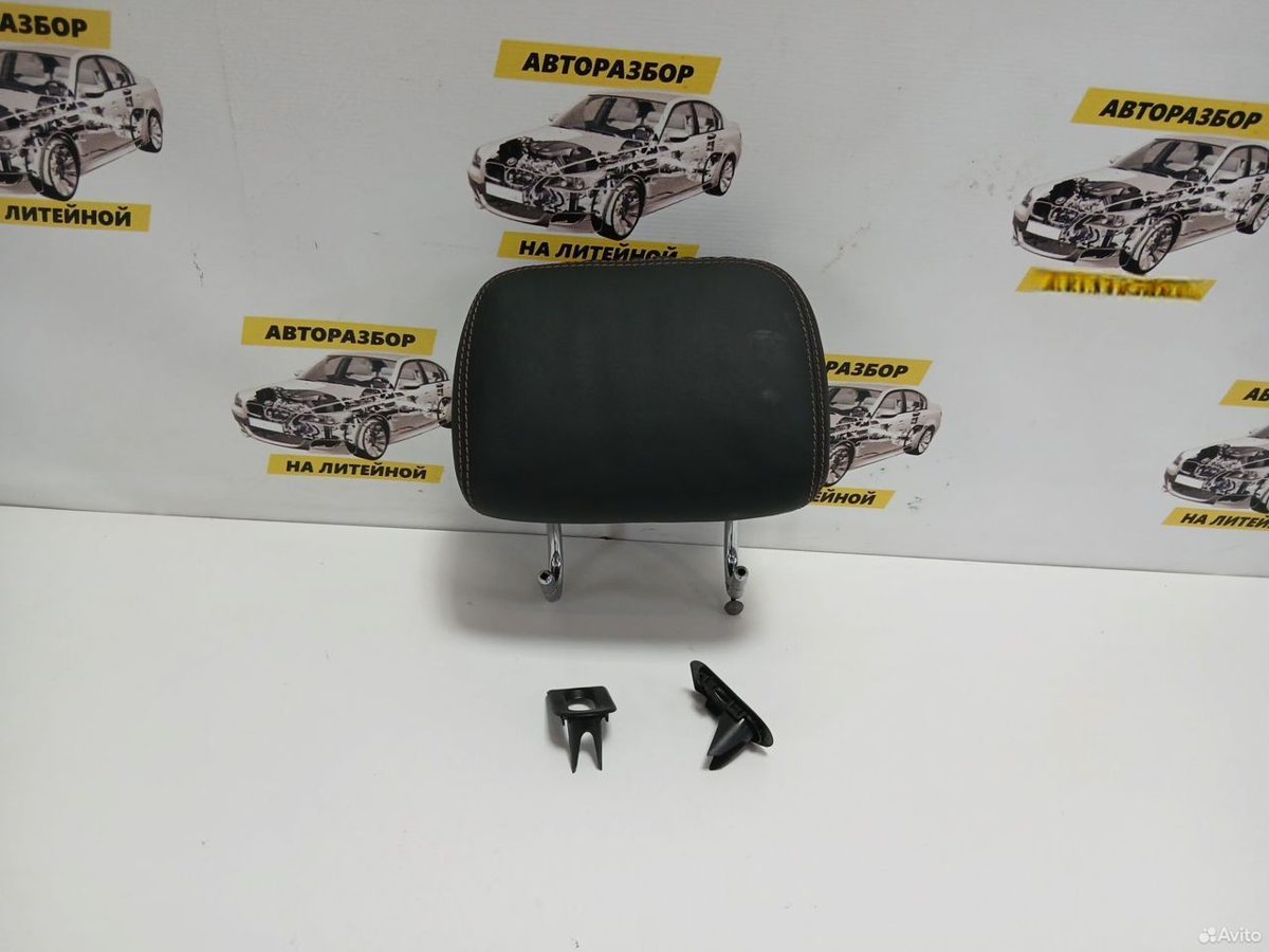 Подголовник задний Mercedes-Benz W221