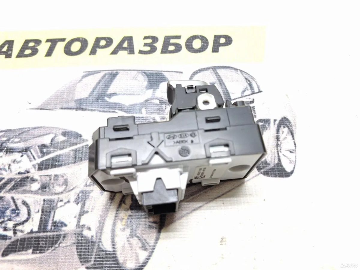 Кнопка стеклоподъёмника Kia Rio 4 — фото 3