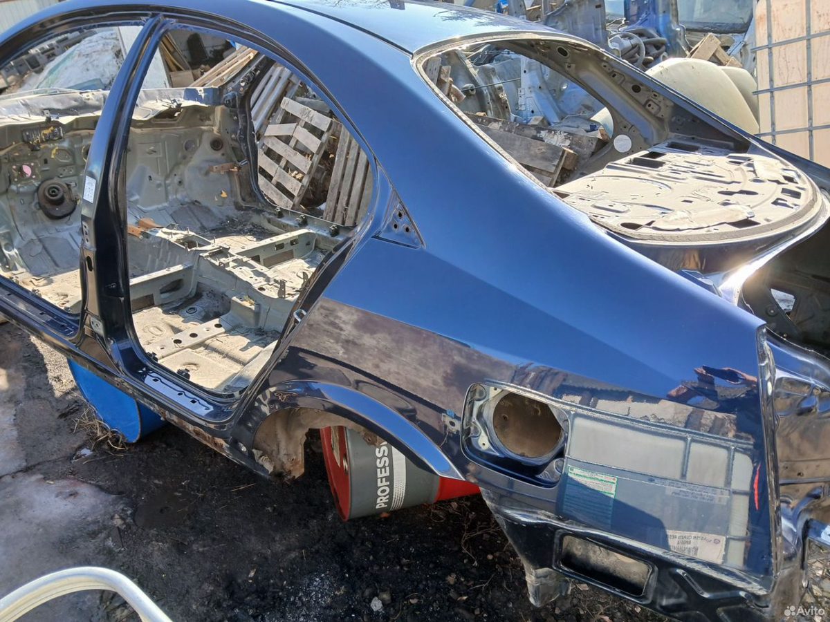 Крыло заднее левое Nissan Primera P12 седан