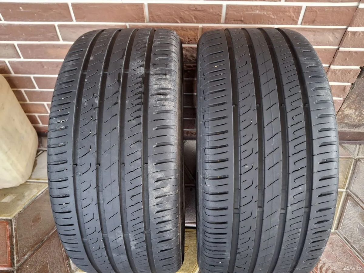 Barum Bravuris 5HM 245/45 R18 100Y