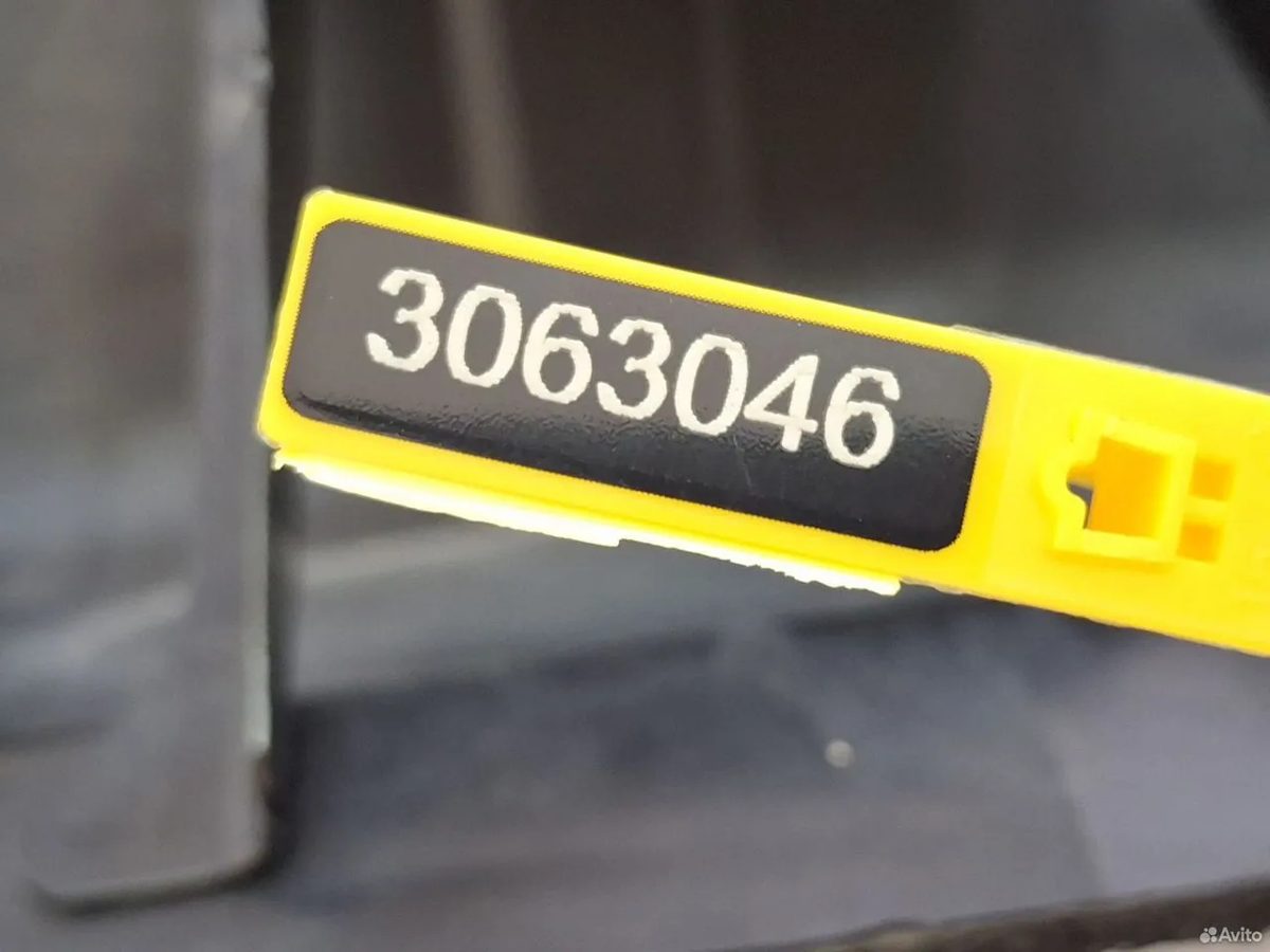 Водосток под жабо Toyota Camry XV50 — фото 9