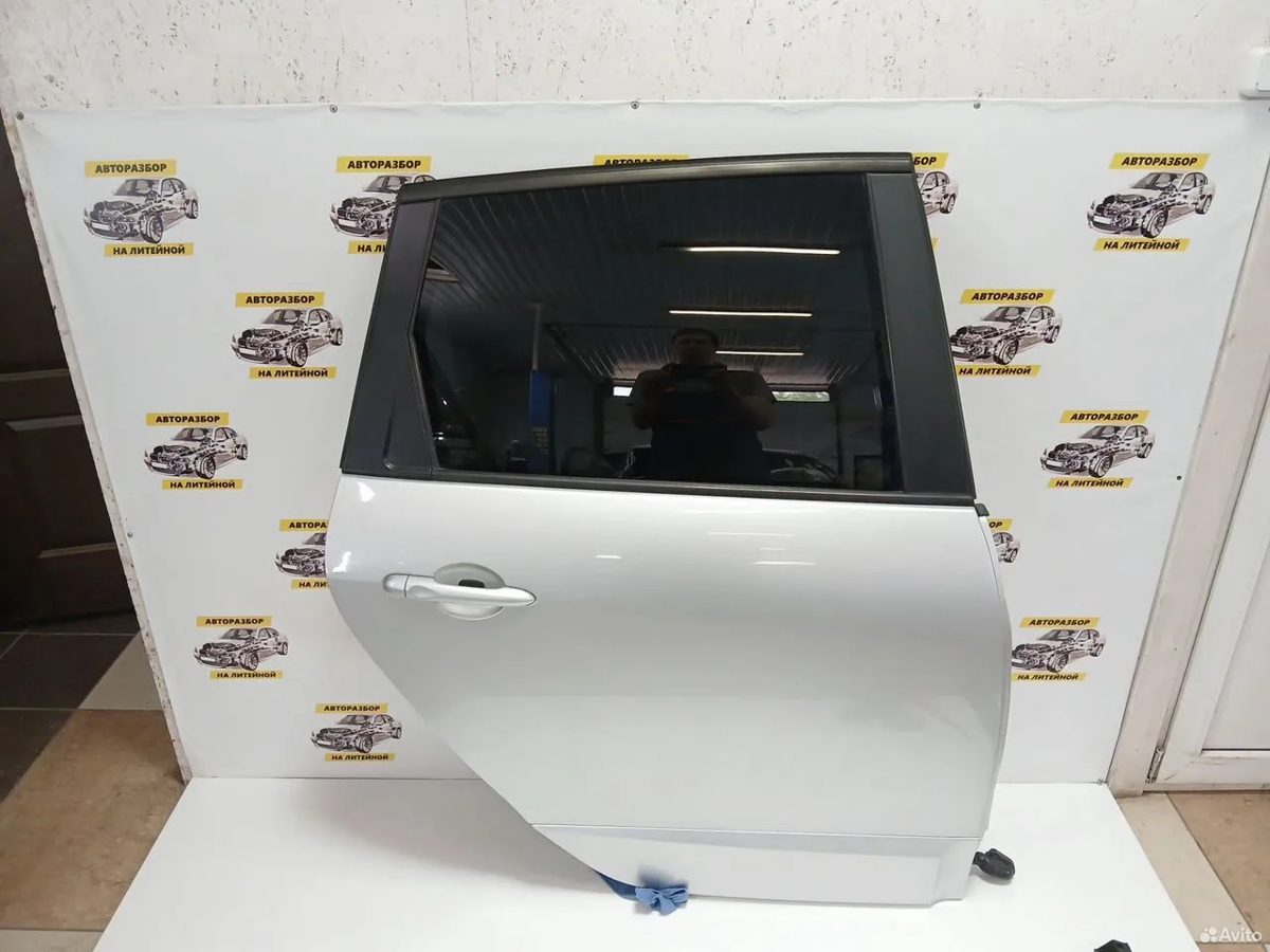 Дверь задняя правая Renault Grand Scenic 3
