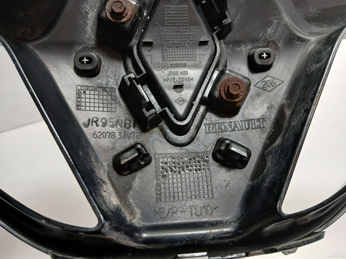 Решетка радиатора Renault Grand Scenic 3 — фото 10