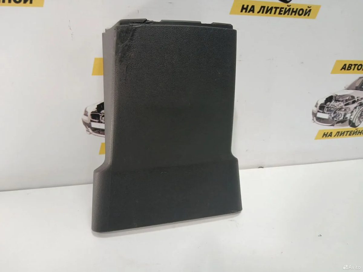 Крышка подлокотника Renault Grand Scenic 3