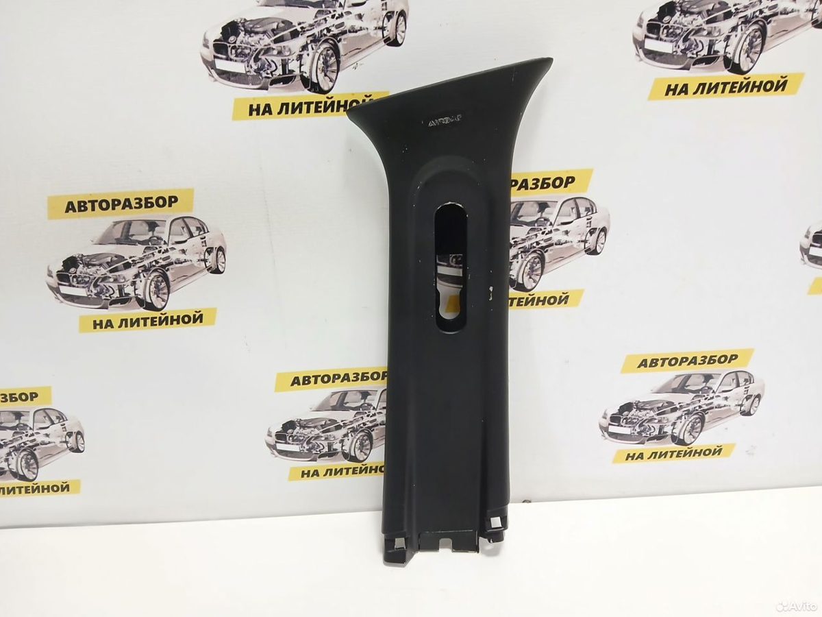 Накладка стойки правая Renault Grand Scenic 3