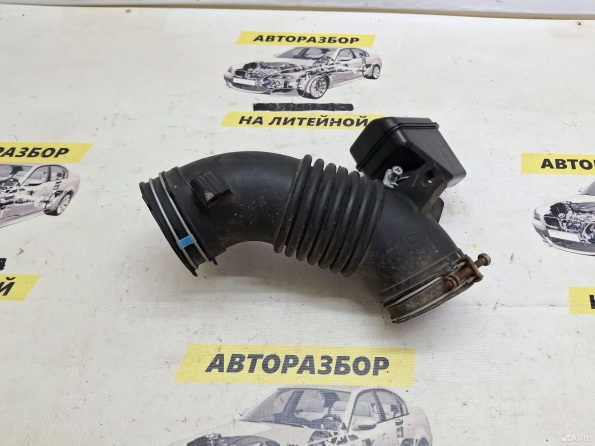 Патрубок воздушного фильтра Toyota Camry XV50