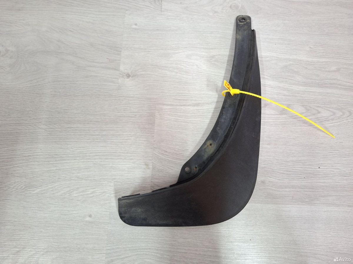 Брызговик задний правый Skoda Yeti — фото 2