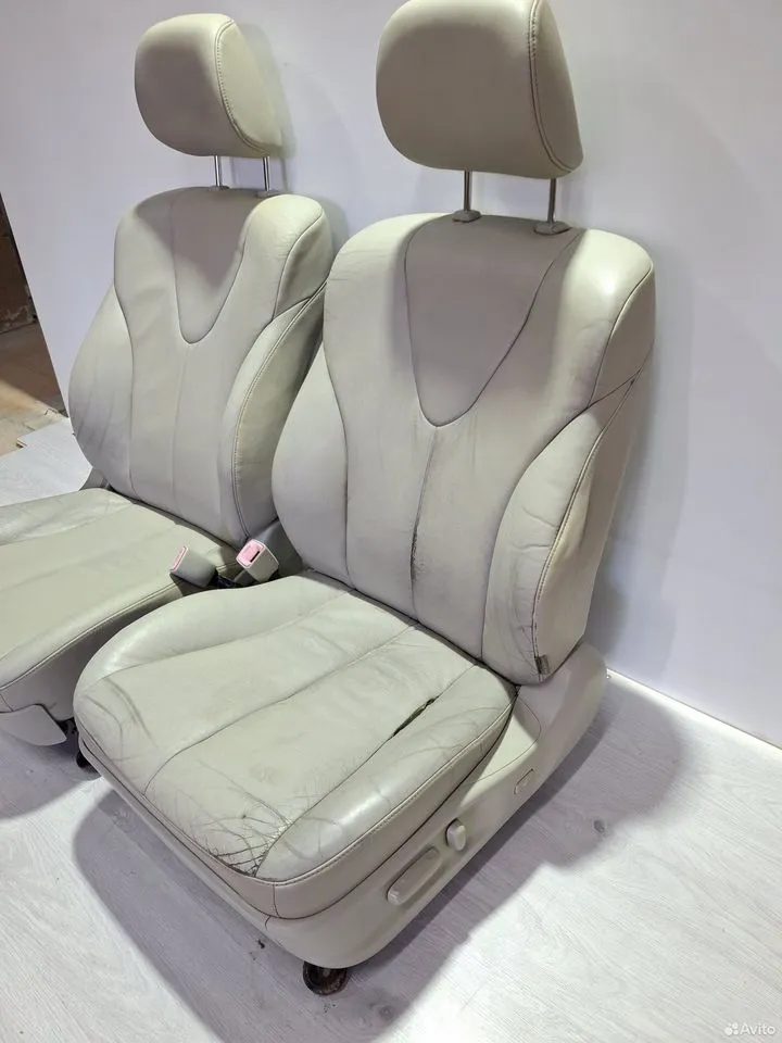 Передние сиденья Toyota Camry XV40 — фото 5